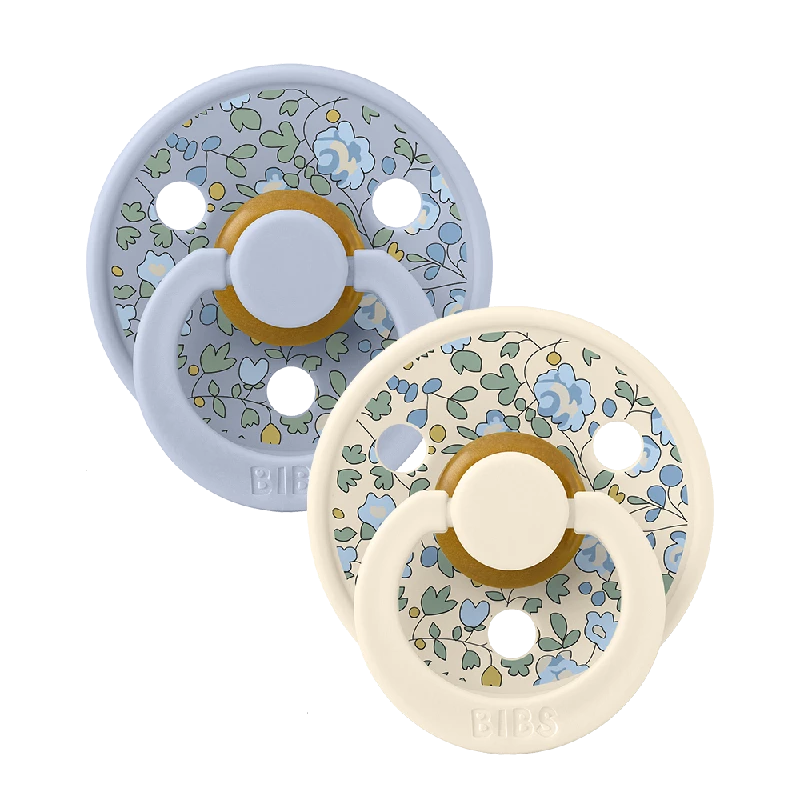 BIBS X LIBERTY Sut - Eloise Dusty Blue Mix Tilbud