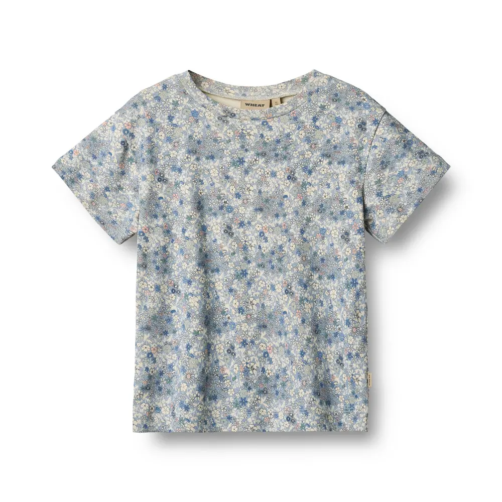 Økologisk Kortærmet T-shirt Ella fra Wheat - Stilfuld Komfort