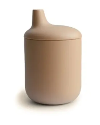 Mushie Silikone Sippy Kop Natural – Praktisk Drikkekop til Børn