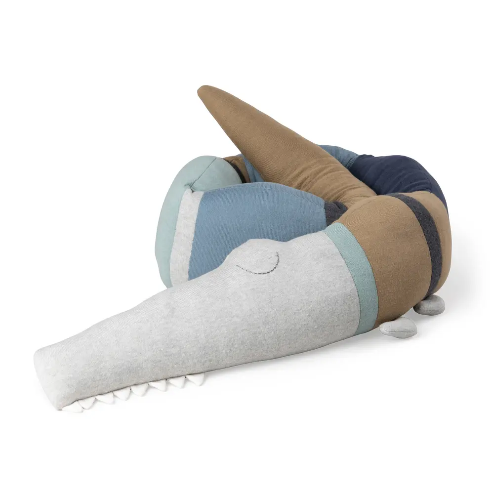 Strikket Pude Sleepy Croc i Dusty Blue Mix – Fantastisk Tilbud!