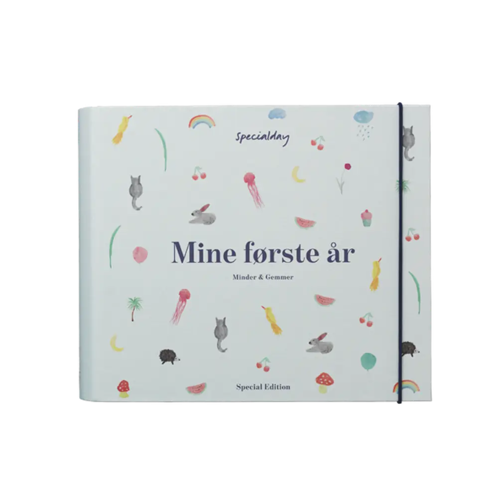 Mine Første År - Blå Scrapbog til Uforglemmelige Minder